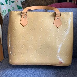 Louis Vuitton Vernis Handbag